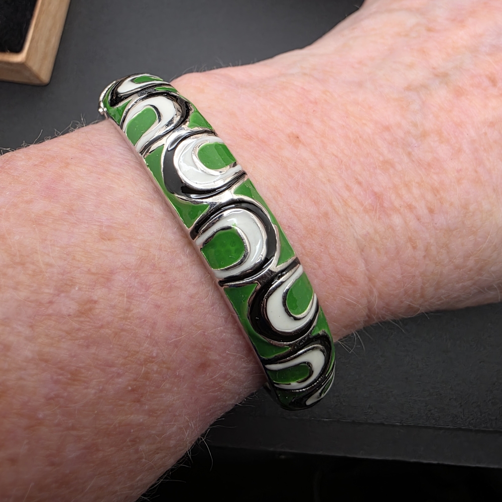 Green and Black Enamel Bangle Bracelet (1452) - Picture 1 of 3